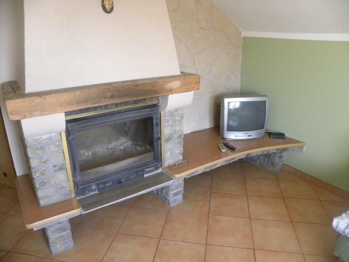 Stajnia Grazyny Mikorowo 46 Villa Czarna Dabrowka Exterior foto